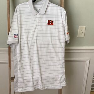 NWOT Bengal’s Nike Men's White and Gray Striped Polo Shirt
